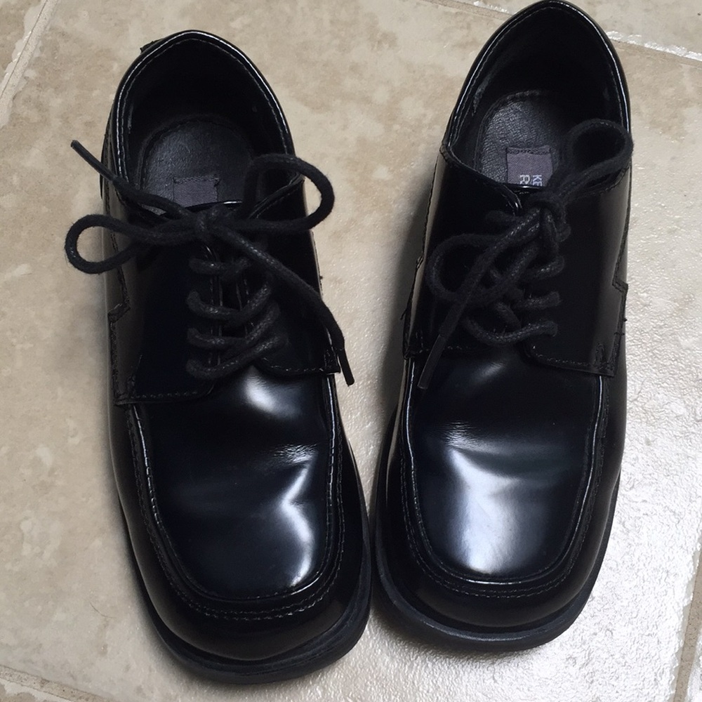 Kenneth Cole Reaction dress shoes